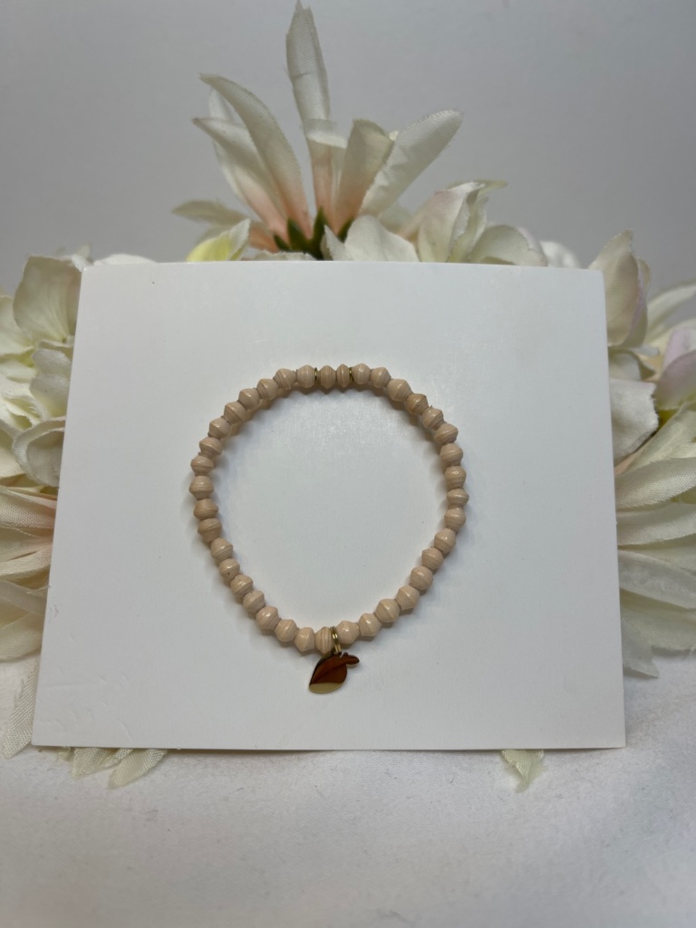 Sseko Beige Beaded Bracelet with Leaf Charm Small 2”-3”
